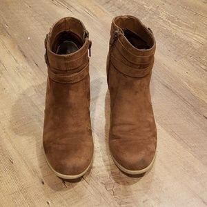 American Eagle 1 Inch Heeled Boots